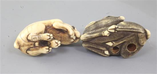 Two Japanese ivory netsuke of a hare and a recumbent deer, 18th/19th century, 4.9cm